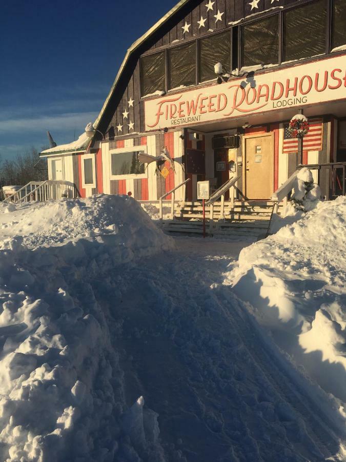 Вилла Fireweed Roadhouse Nenana Экстерьер фото